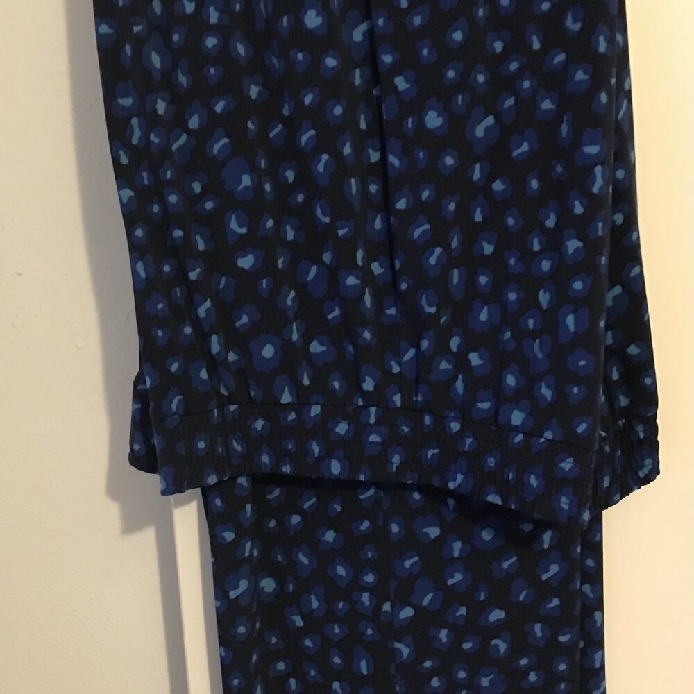 IMAN 2XL BLUE AND BLACK FAUX ANIMAL PRINT PANTS